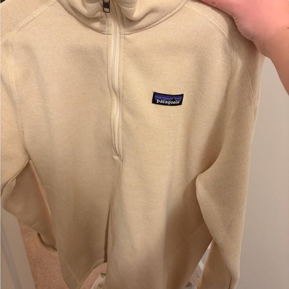 Patagonia Women’s Cream Quarter Zip